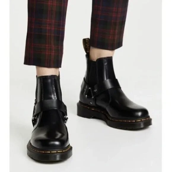Dr. Martens WINCOX Black Leather Harness Buckle Moto Chelsea Boots Sz 9 NEW - Picture 3 of 16